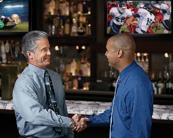 /Restaurants%20&%20Bars